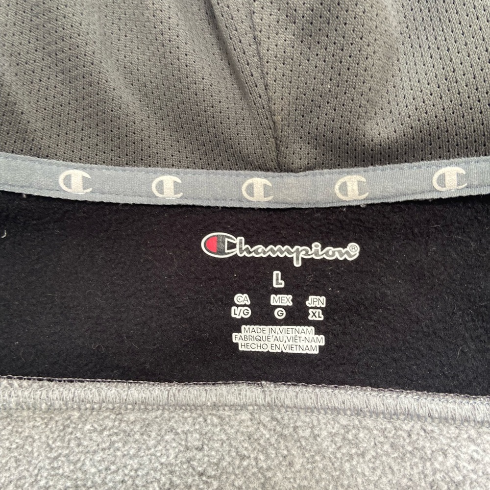 Champion, Men’s hoodie Colorado Buffalos Sweatshirt. Size L